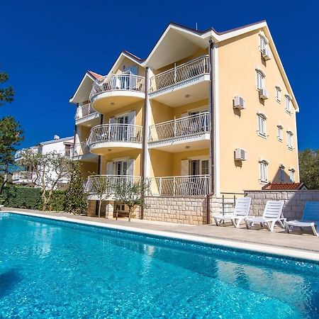 Apartments With A Swimming Pool Jadranovo, Crikvenica - 3238 Bagian luar foto
