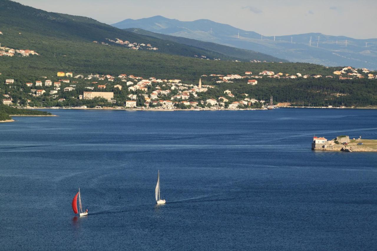 Apartments With A Swimming Pool Jadranovo, Crikvenica - 3238 Bagian luar foto