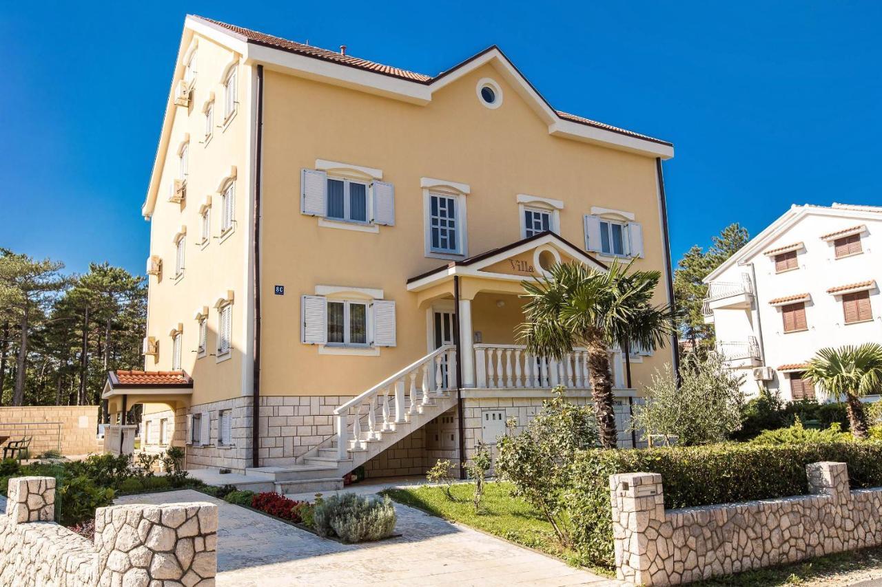 Apartments With A Swimming Pool Jadranovo, Crikvenica - 3238 Bagian luar foto