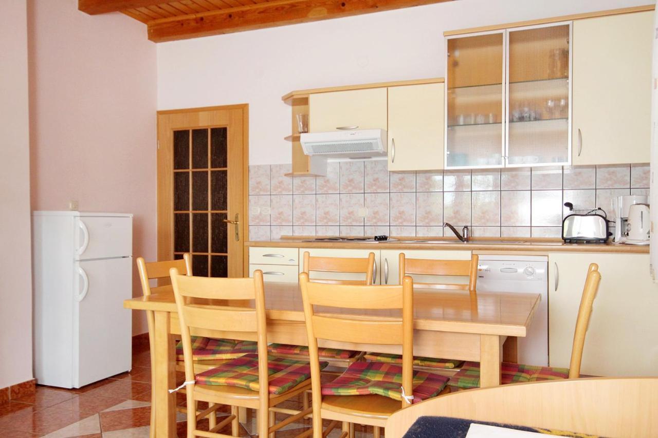 Apartments With A Swimming Pool Jadranovo, Crikvenica - 3238 Bagian luar foto